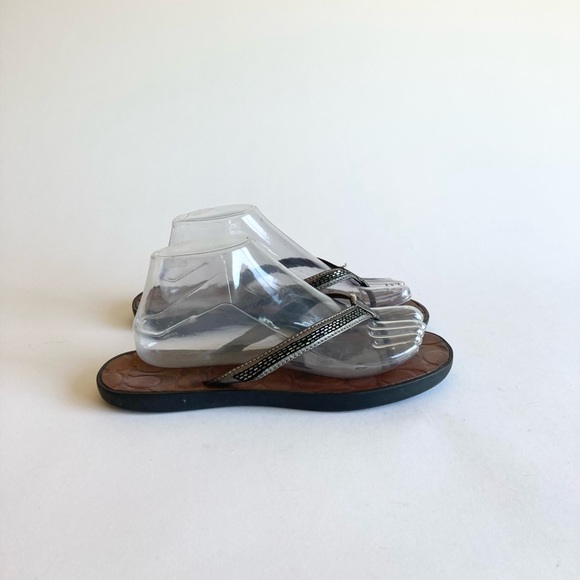 Coach Laurel Silver Tan Leather Rubber Outsole Flip Flops Sandals size 8 - Picture 2 of 16